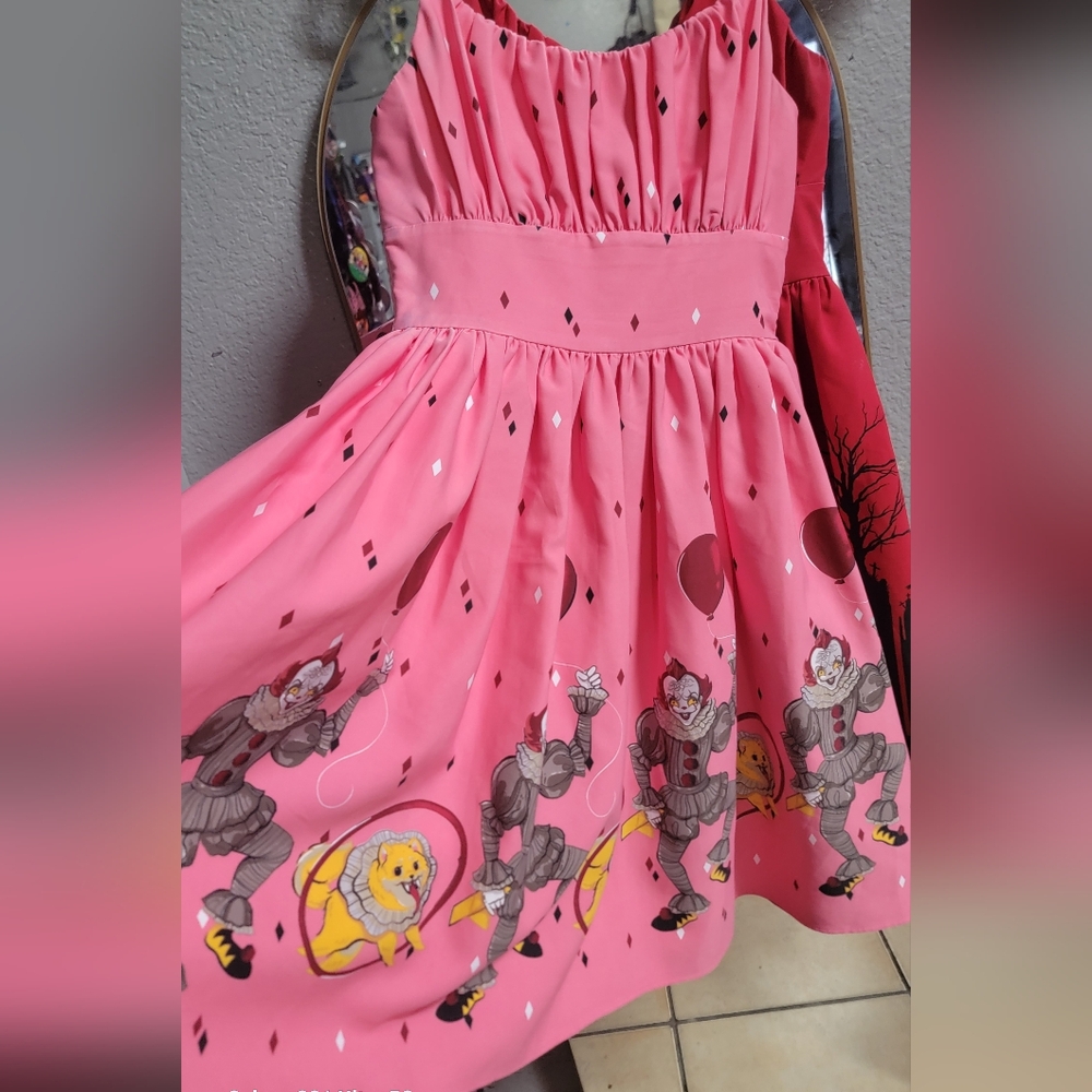 Backlot- Vixen by Micheline Pitt Pennywise Ingenue LARGE